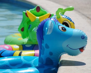 This Summer’s Top 7 Pool Toys For Kids And Families