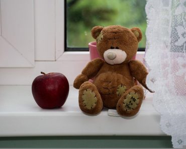 Why Place a Teddy Bear in Your Window